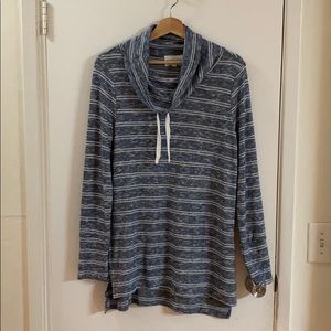 Olive + Oak Lidy Cowl Neck Hi-Low Knit Top